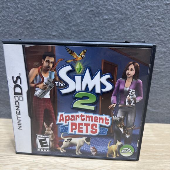 The Sims 2: Apartment Pets (Nintendo DS, 2008) Complete CIB - Tested & Working - Picture 2 of 5